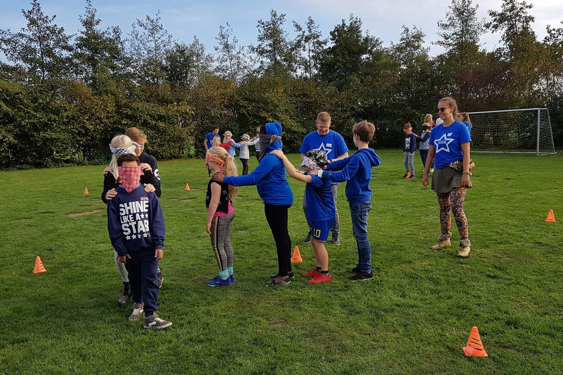 sport en spel tijdens startkamp